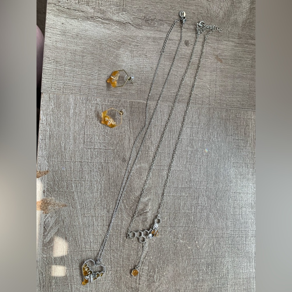 Bee Jewelry lot